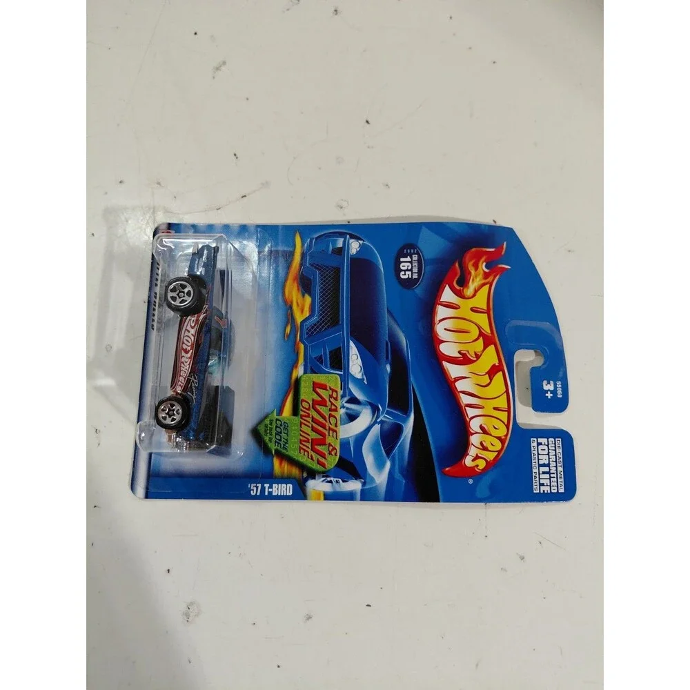 NIP Hot Wheels 2001 1:64 Die Cast Racing 1957 Ford Thunderbird Coupe Classic Car